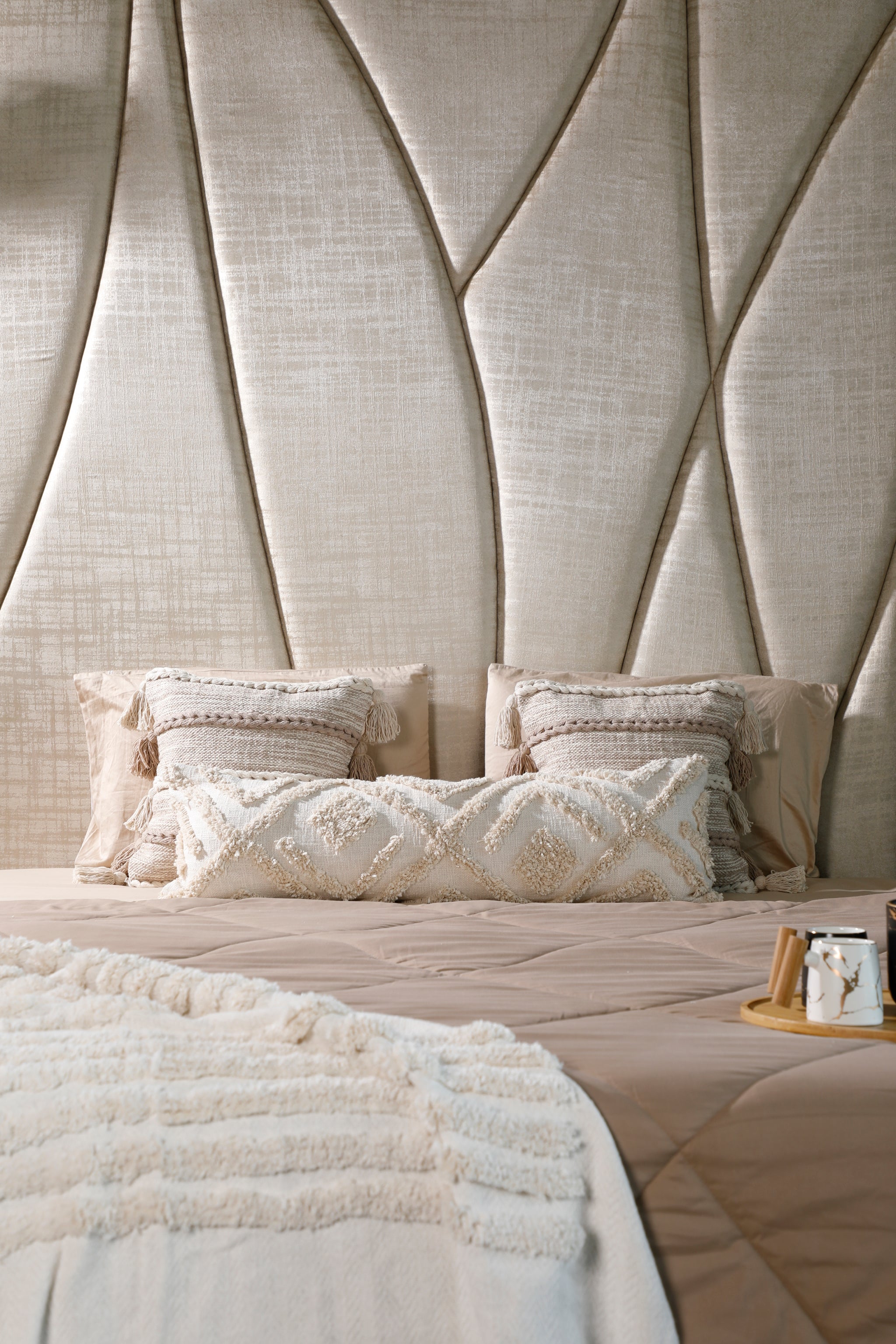 Diamond Accent Tufted Lumbar Cushion Cover – AA Living