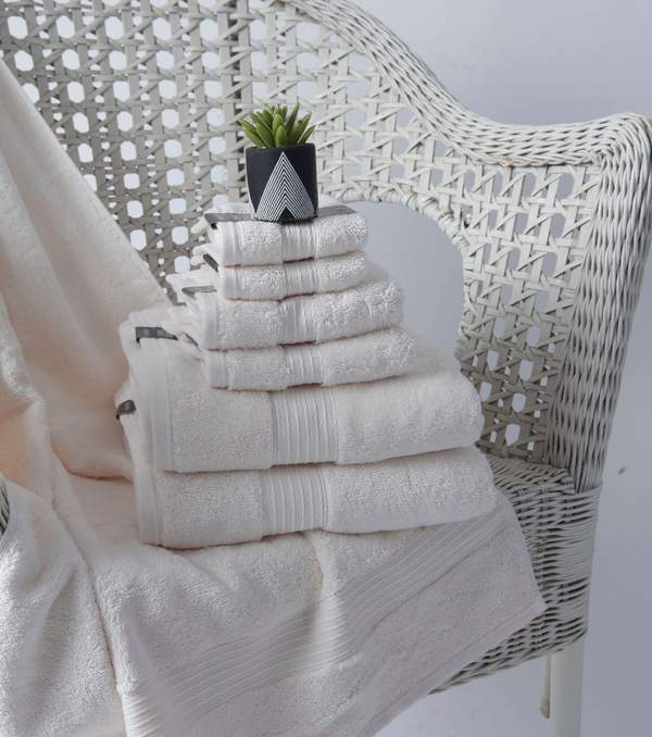 Clearance hand outlet towels