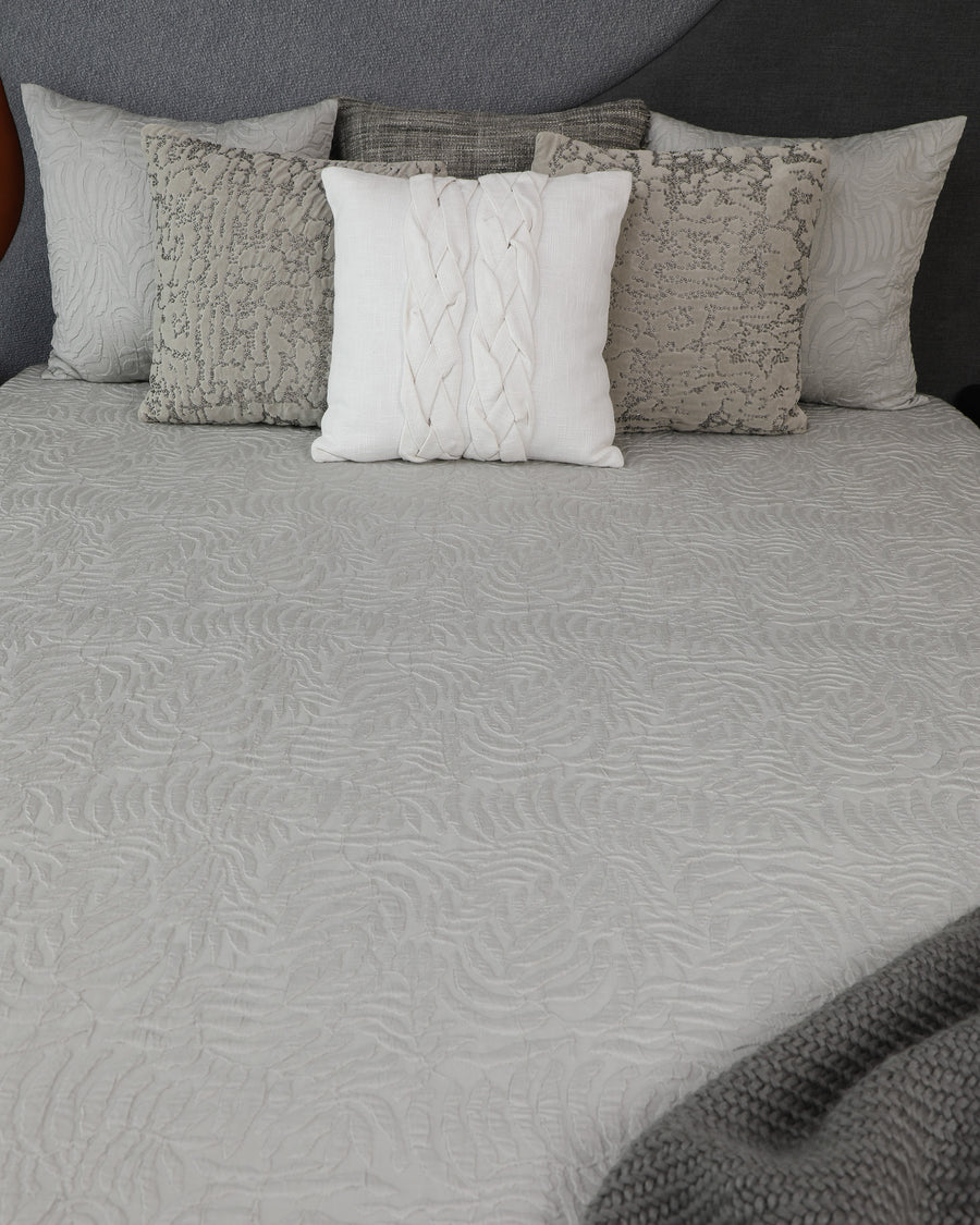 Fern Light grey Bedspread Set