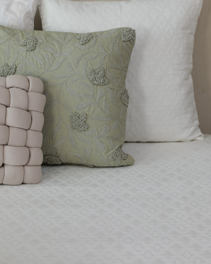 Seraphina White Bedspread Set