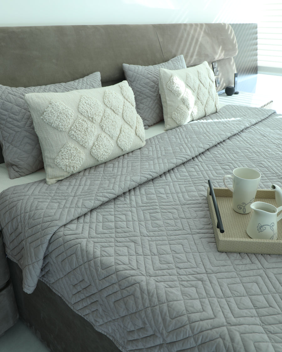 Quadro Grey Quilted Bedspread / Coverlet Set