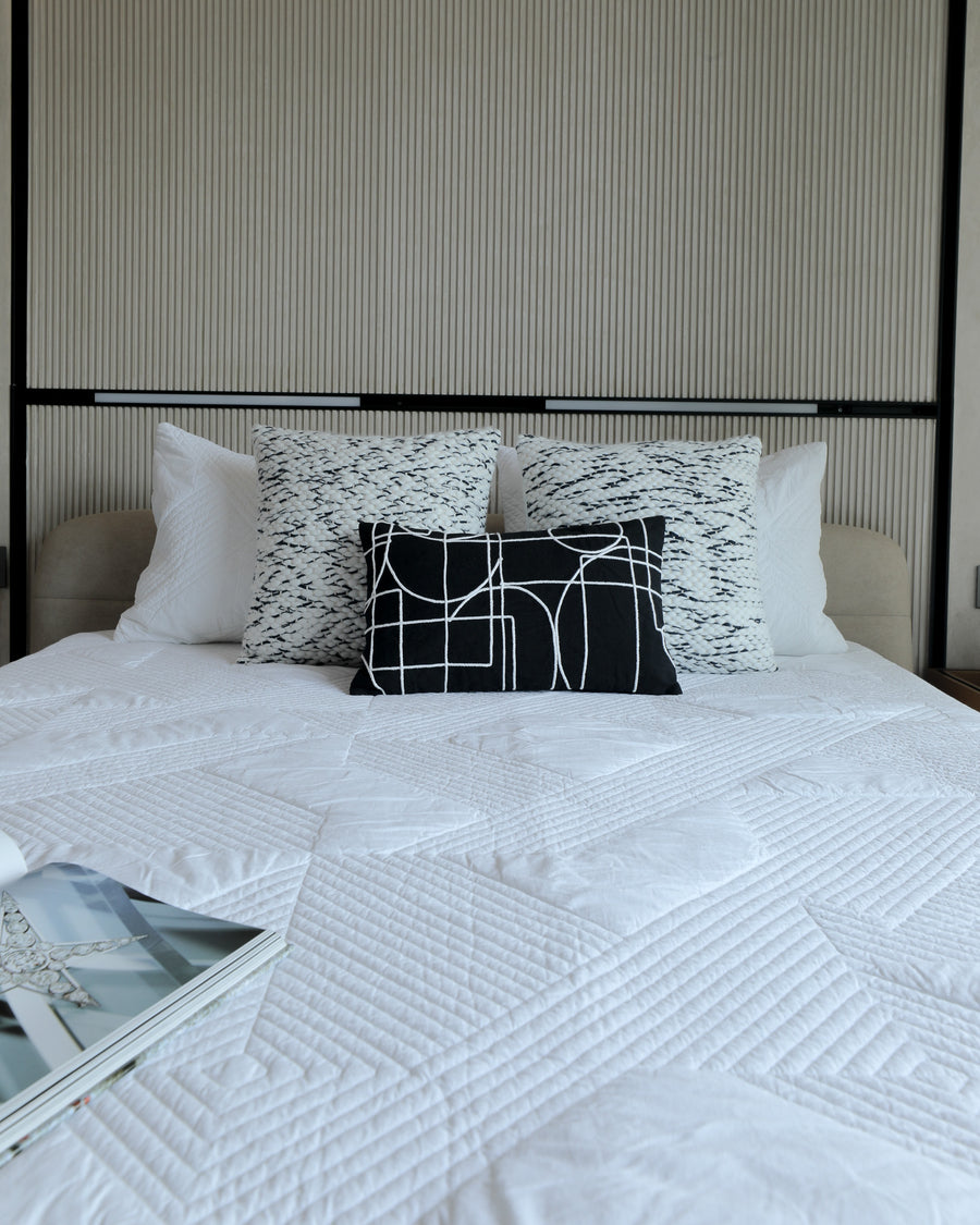 Ridge White Quilted Bedspread  / Coverlet Set