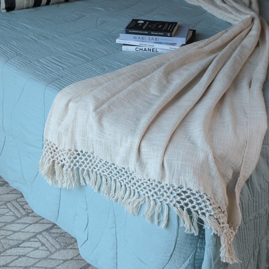Tea Lace Cream Throw