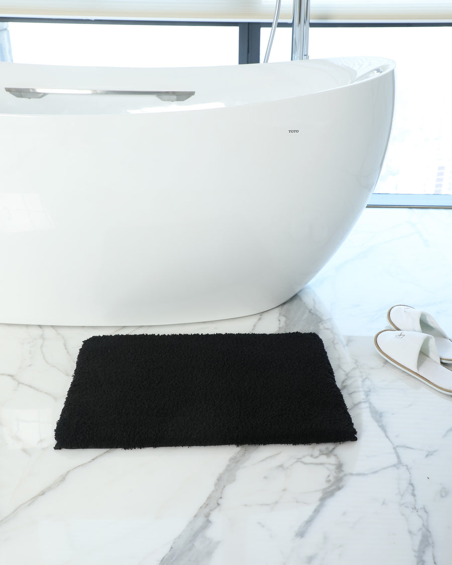 Stain-Resistant Plush Bathmat