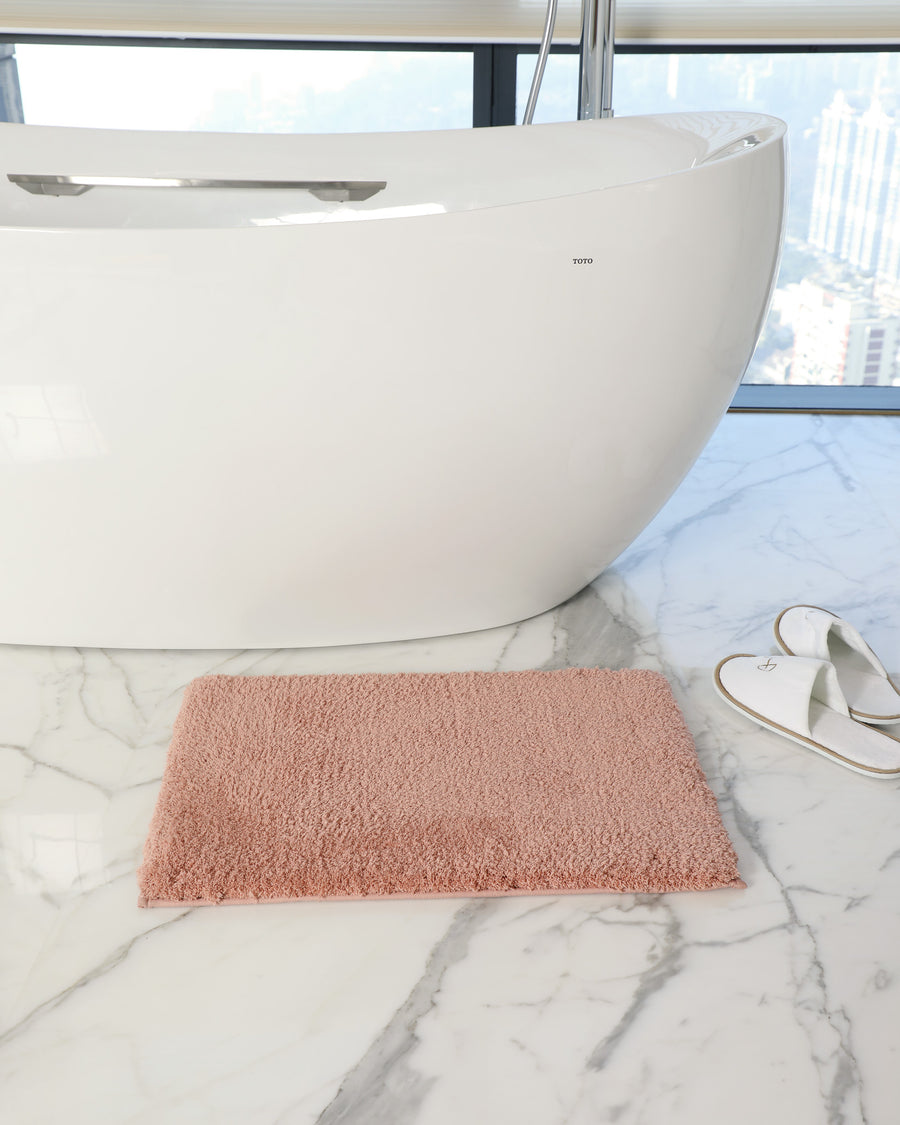 Stain-Resistant Plush Bathmat