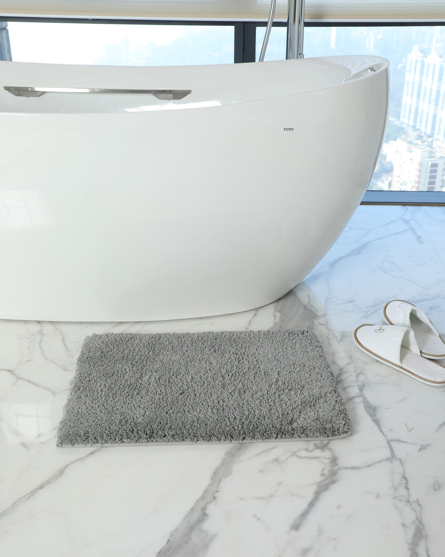 Stain-Resistant Plush Bathmat