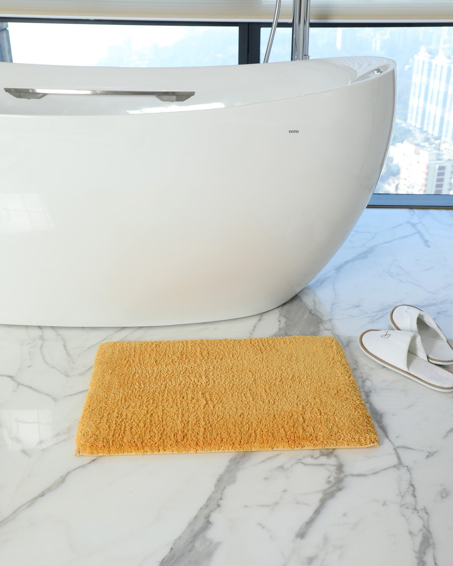 Stain-Resistant Plush Bathmat