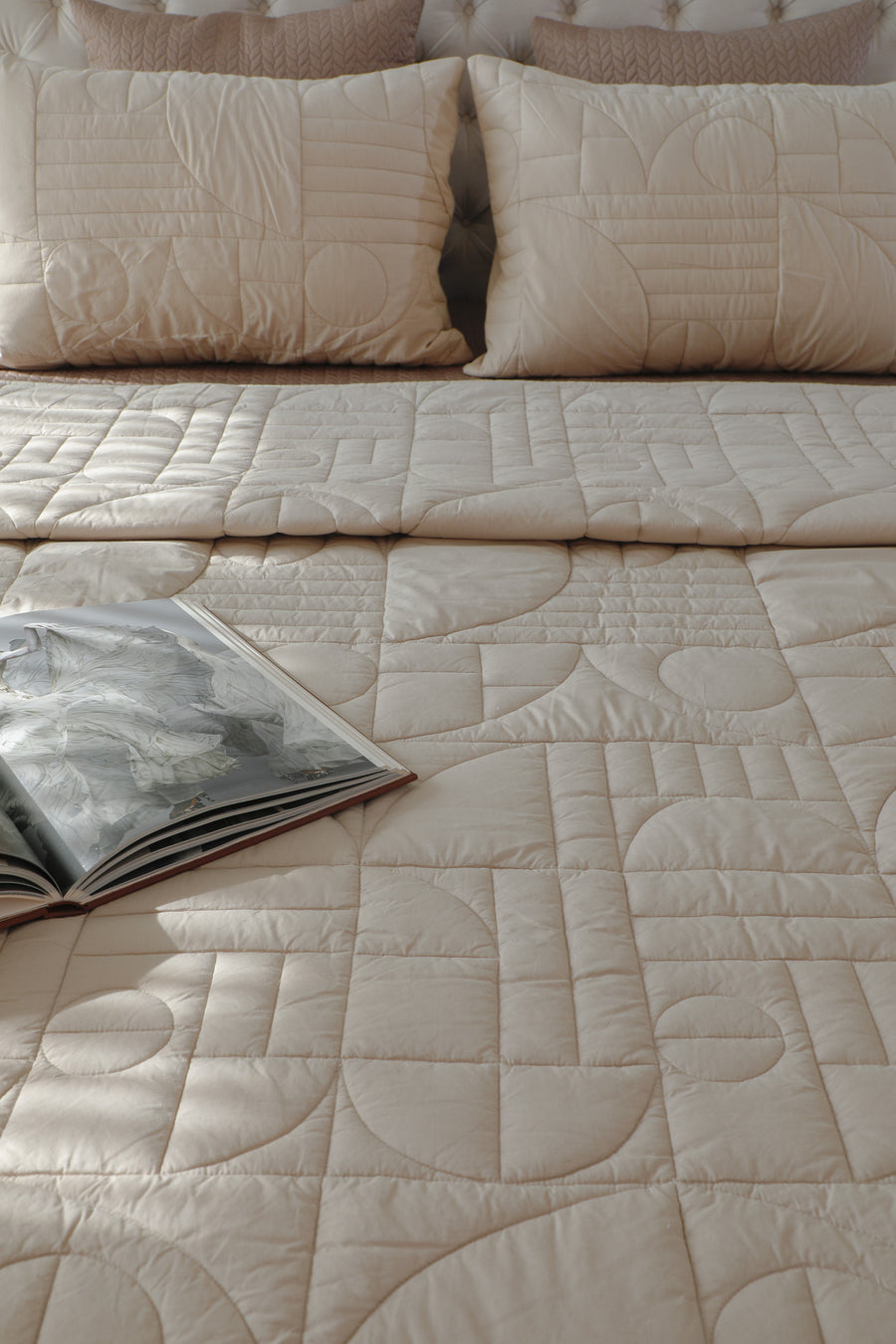 ArtDeco Quilted Sand Quilted Bedspread / Coverlet Set