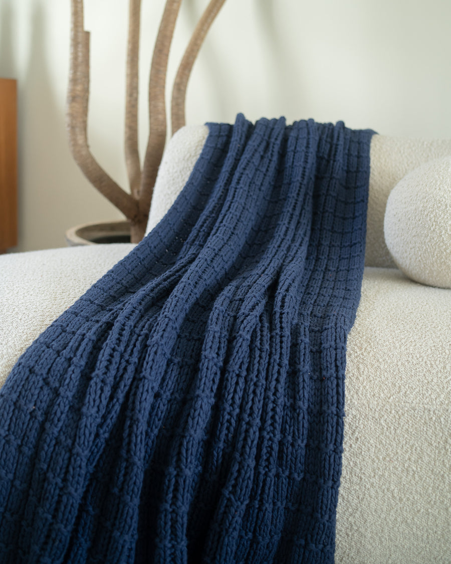 Hygge Knitted Navy - Reversible Throw