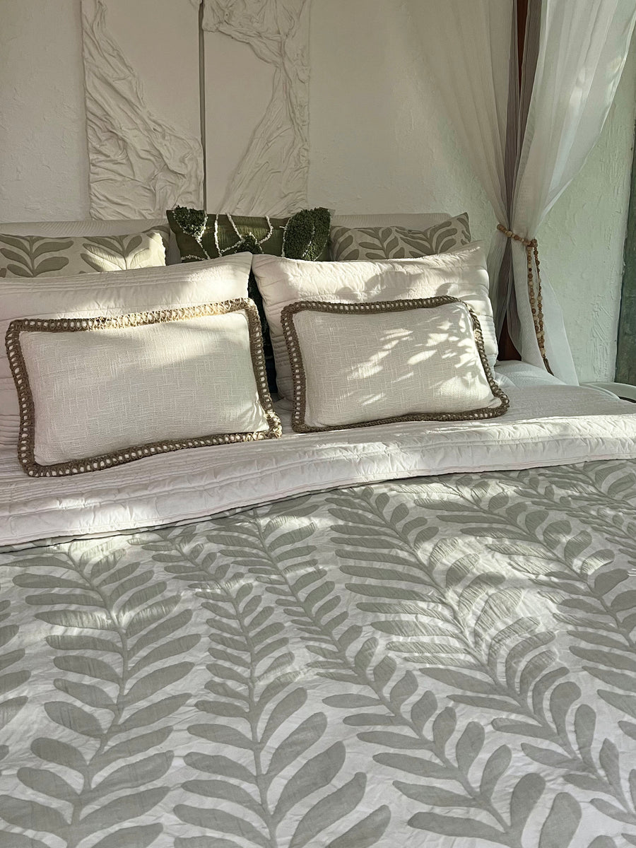 Foliage Bedspread Set