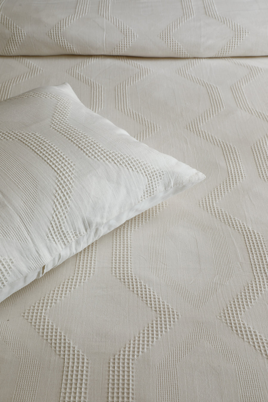 Waffle Diamonite Vanilla Day Duvet Cover Set