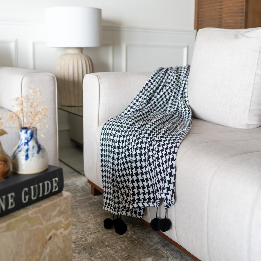 Houndstooth B&W Throw