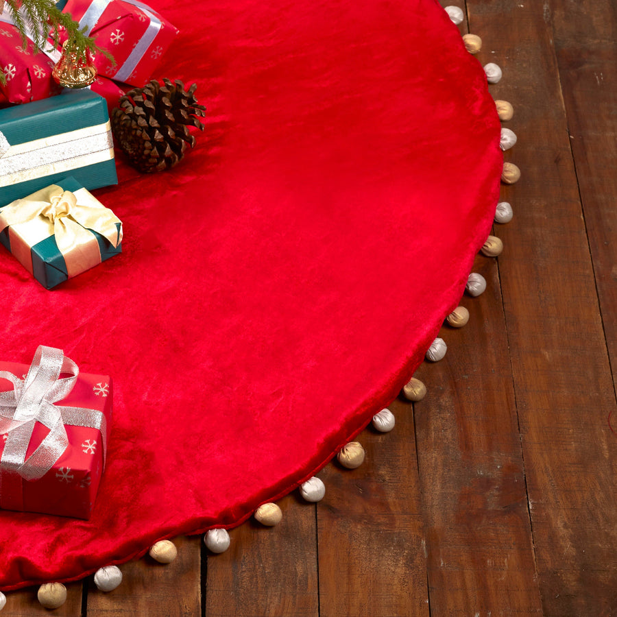 Pom Pom Tree Skirt (Red)