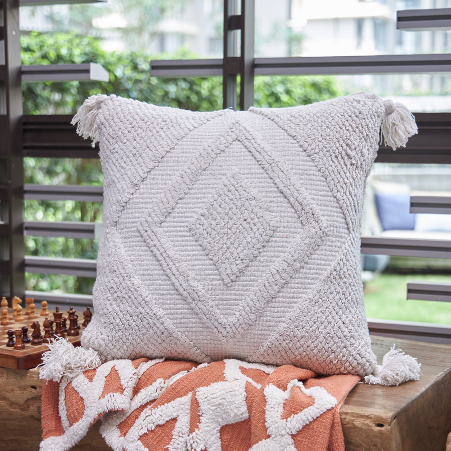 Knotted White Diamond Cushion Cover