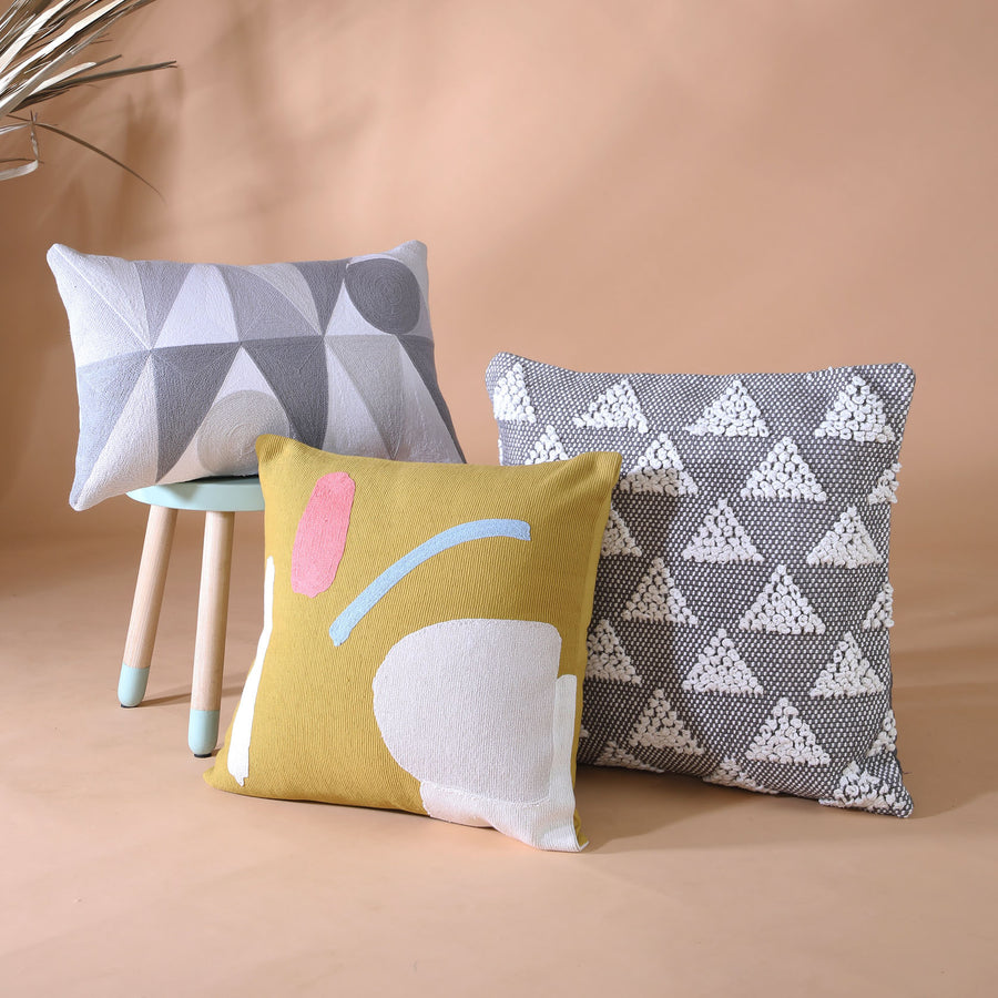 Gray Triangled Cushion Cover