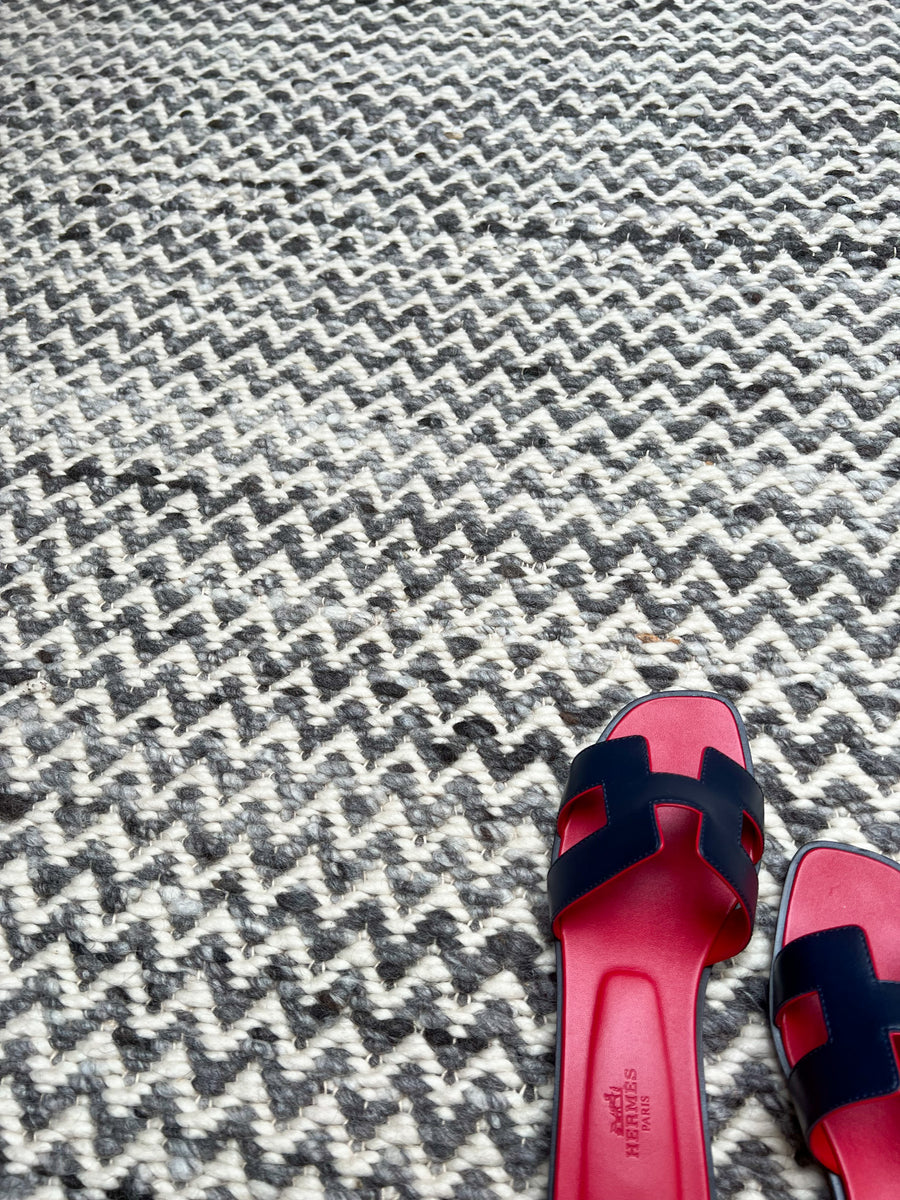 Clearance - Chevron Ombre Rug (Large)