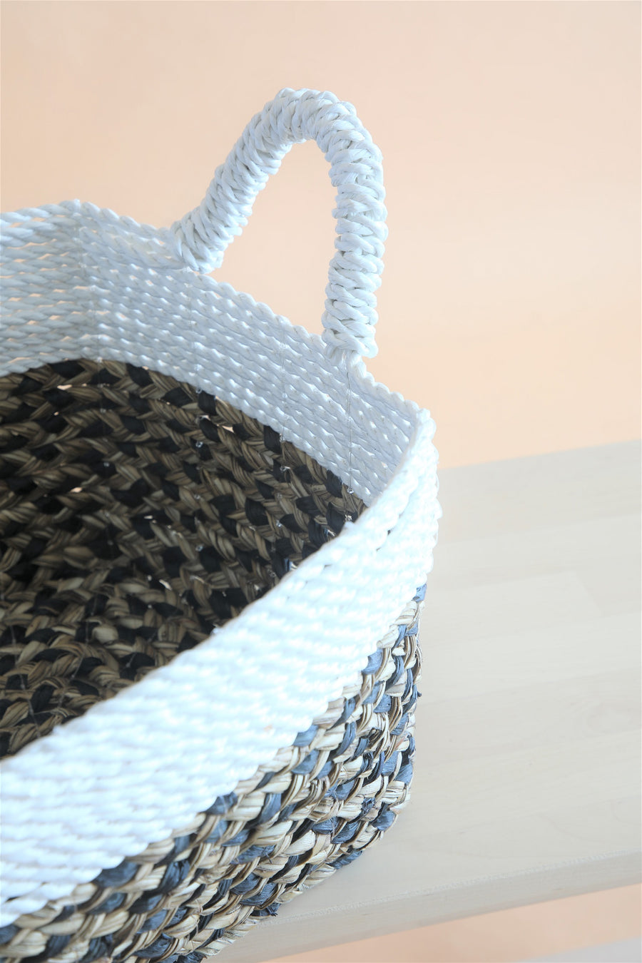 Seaweed Willow White Basket Large